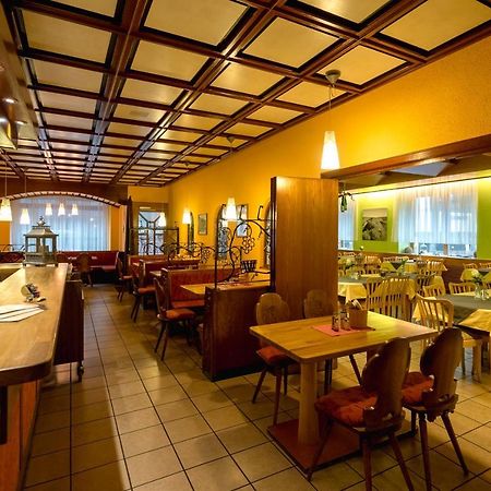 Central-Hotel Traben-Trarbach Esterno foto