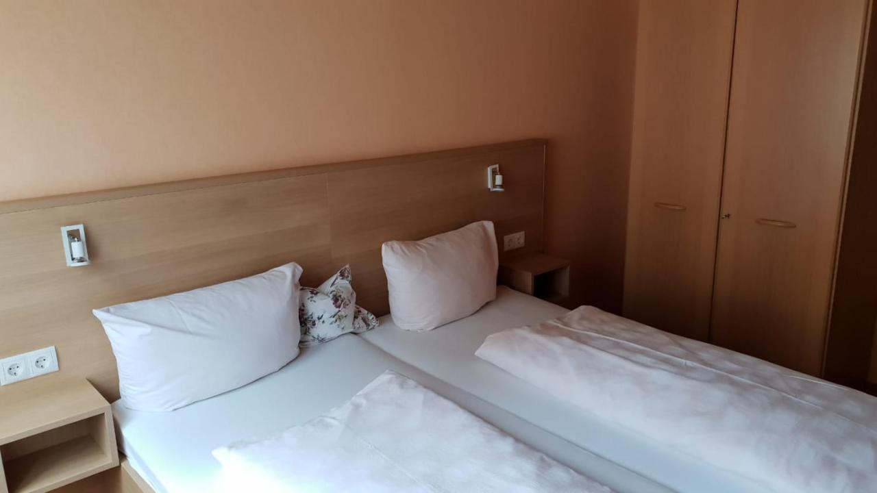 Central-Hotel Traben-Trarbach Esterno foto