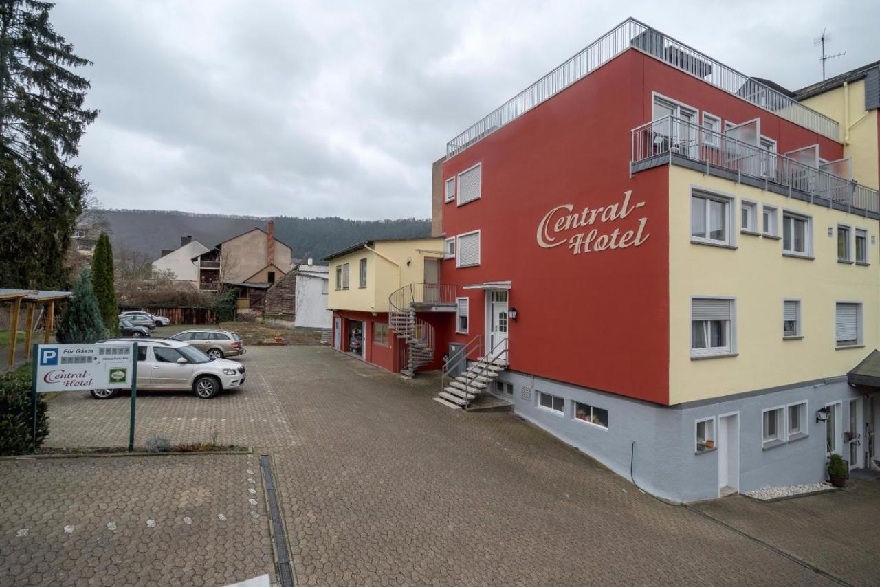 Central-Hotel Traben-Trarbach Esterno foto